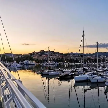 House Vicino Stazione * La Spezia