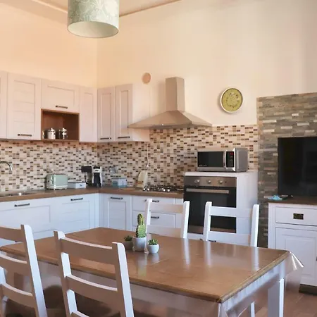 House Vicino Stazione